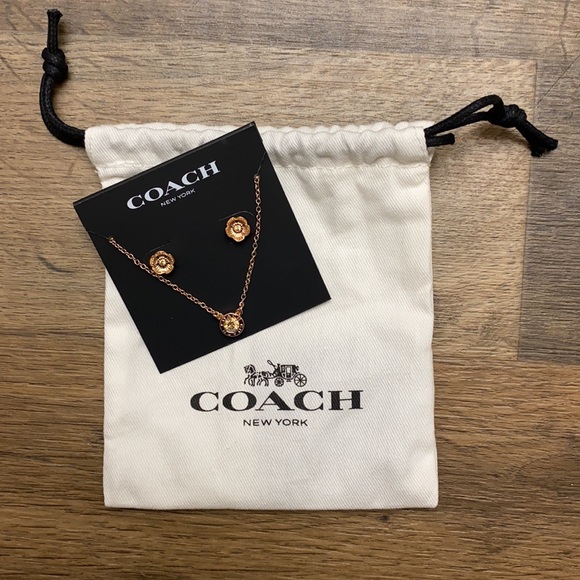 Coach Open Circle Necklace And Tea Rose Stud Earrings Set - Picture 3 of 6